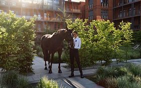 City Park Hotel & Residence